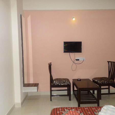 Hotel Riya-Raj Lodging Titwala Exteriér fotografie