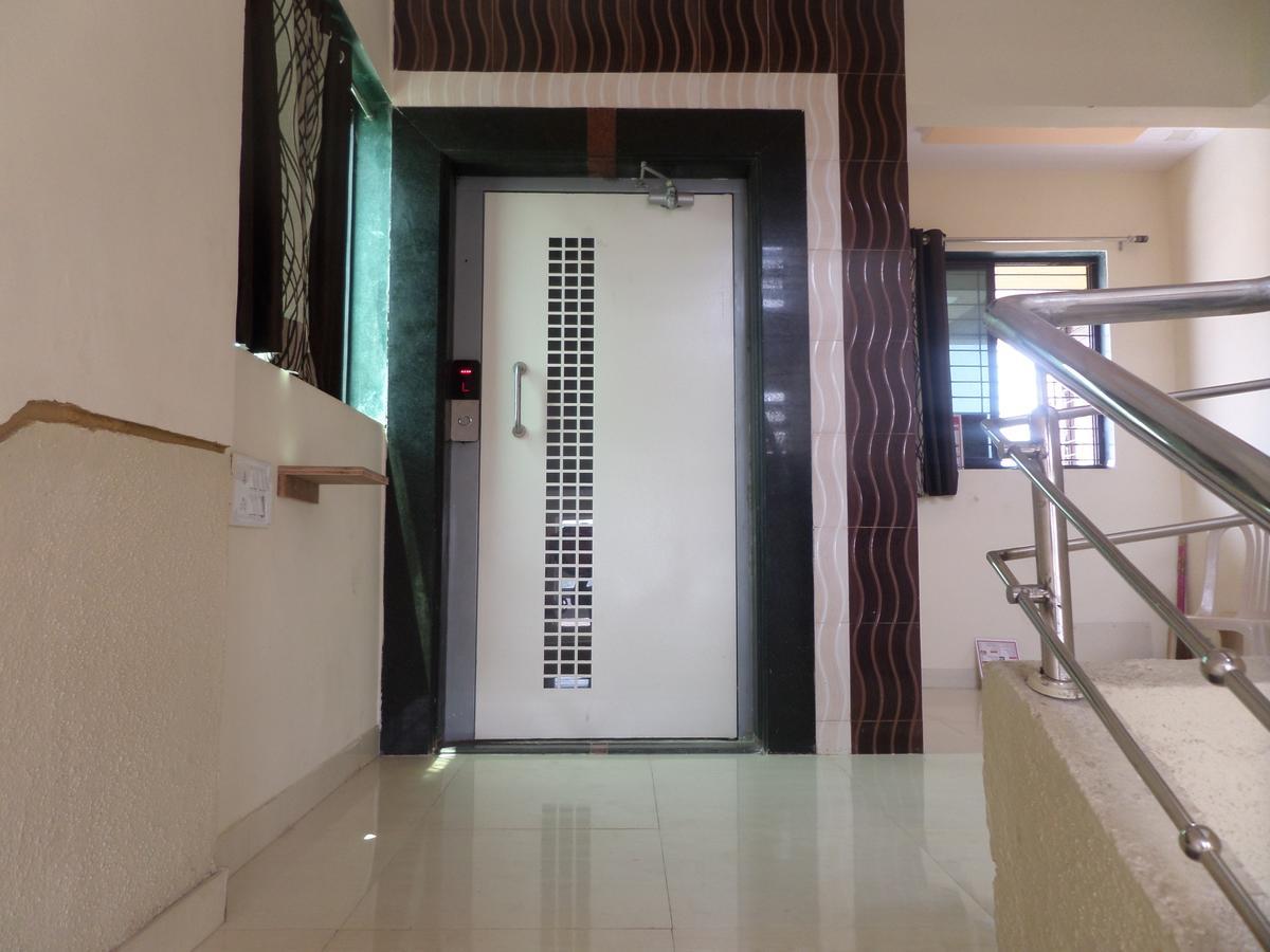 Hotel Riya-Raj Lodging Titwala Exteriér fotografie